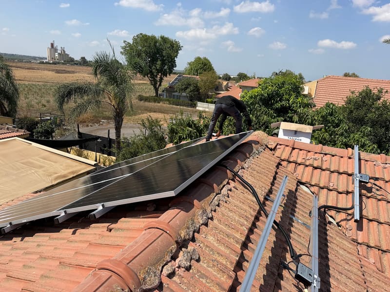 גג רעפים · SolarEdge · ג׳