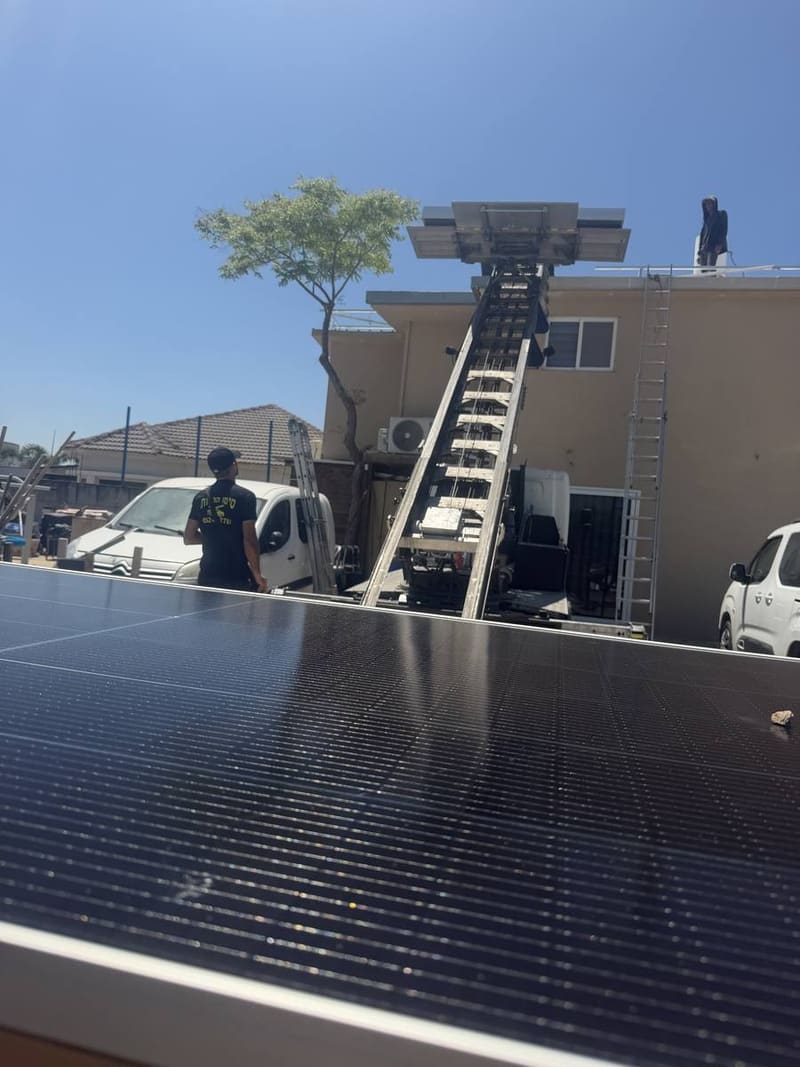 בית פרטי על גג בטון · Sungrow — תמונה 5